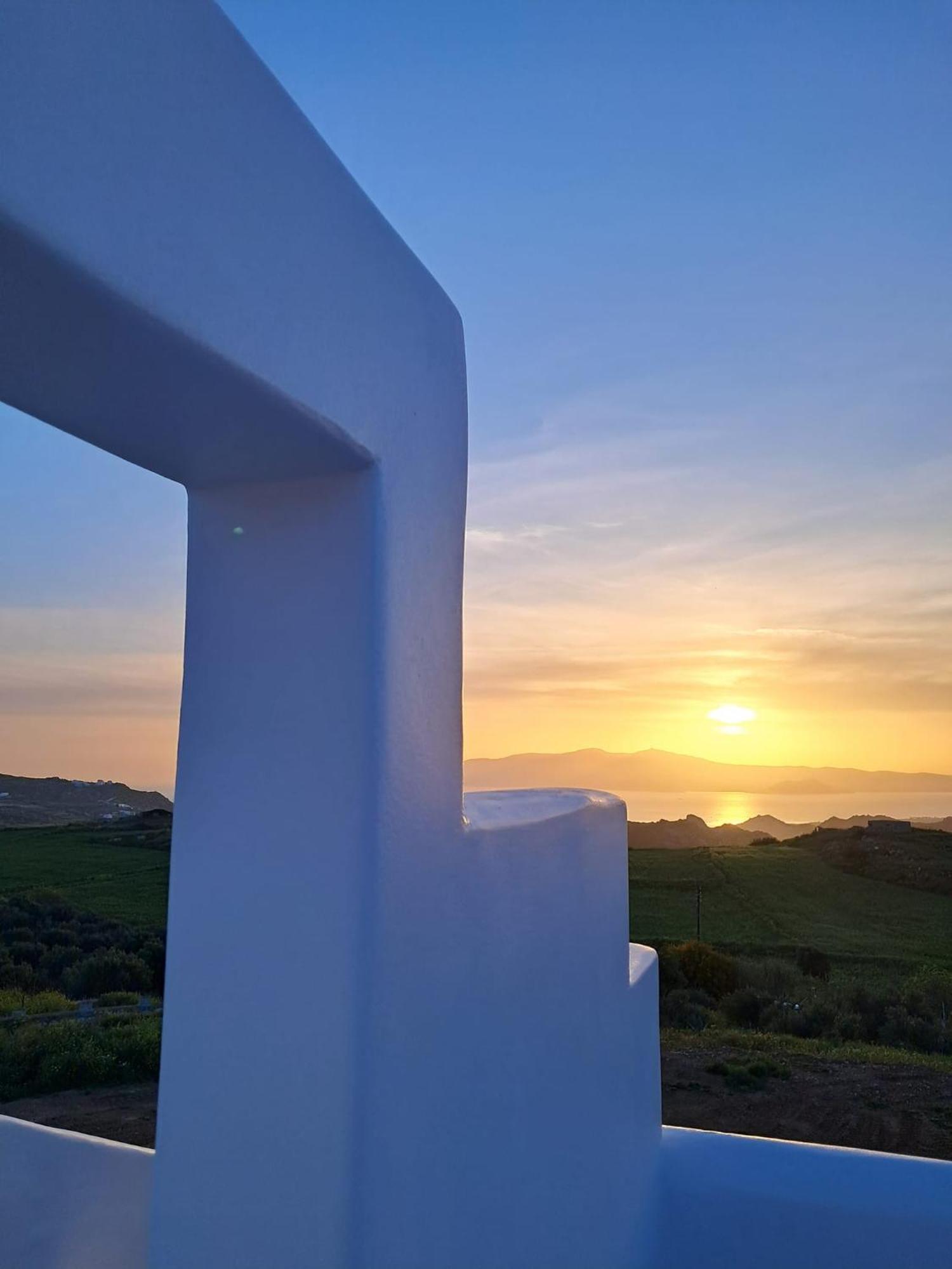 Ariadne'S Crown Luxury Suites With Private Pool Vívlos 외부 사진