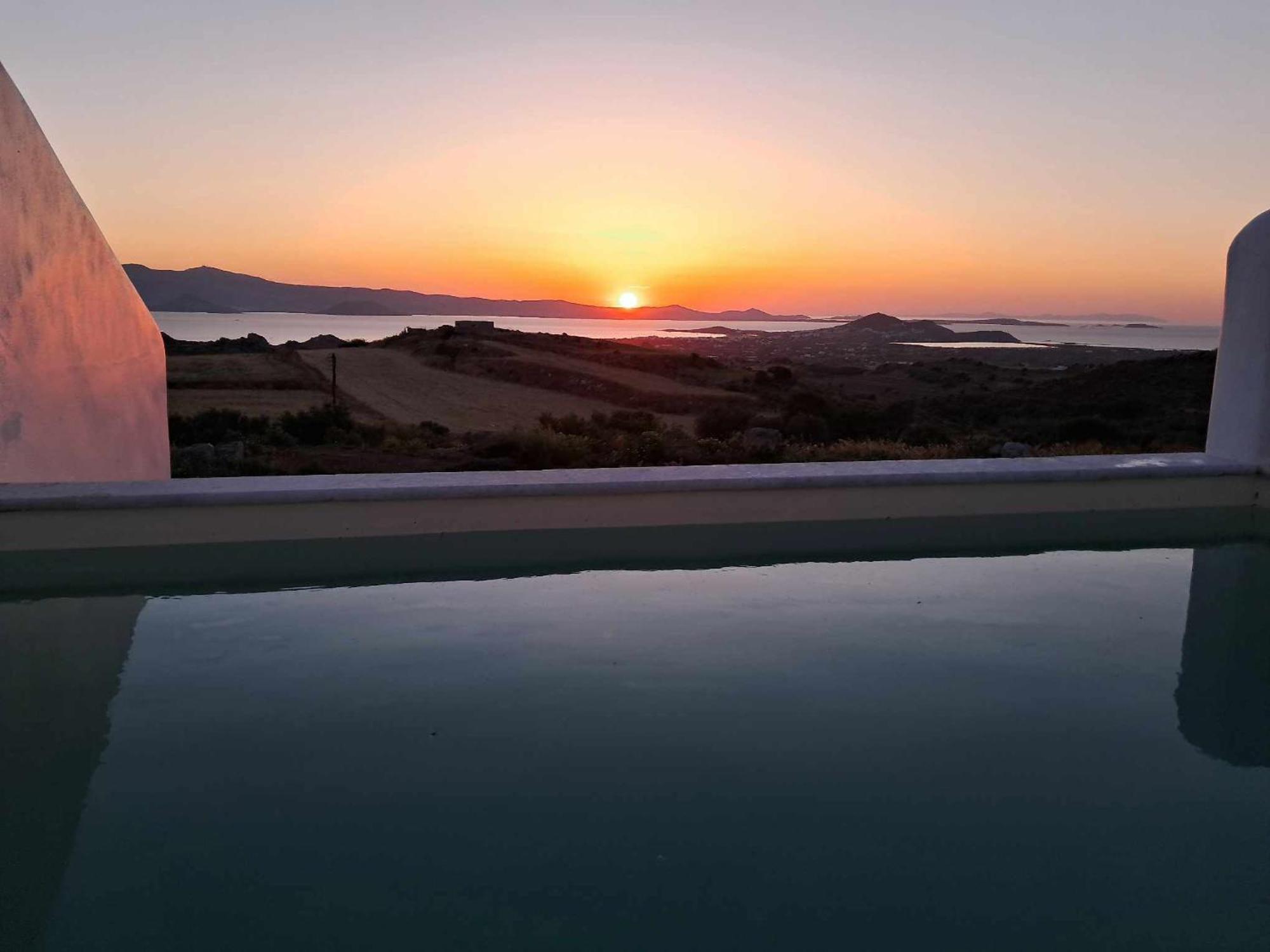 Ariadne'S Crown Luxury Suites With Private Pool Vívlos 외부 사진
