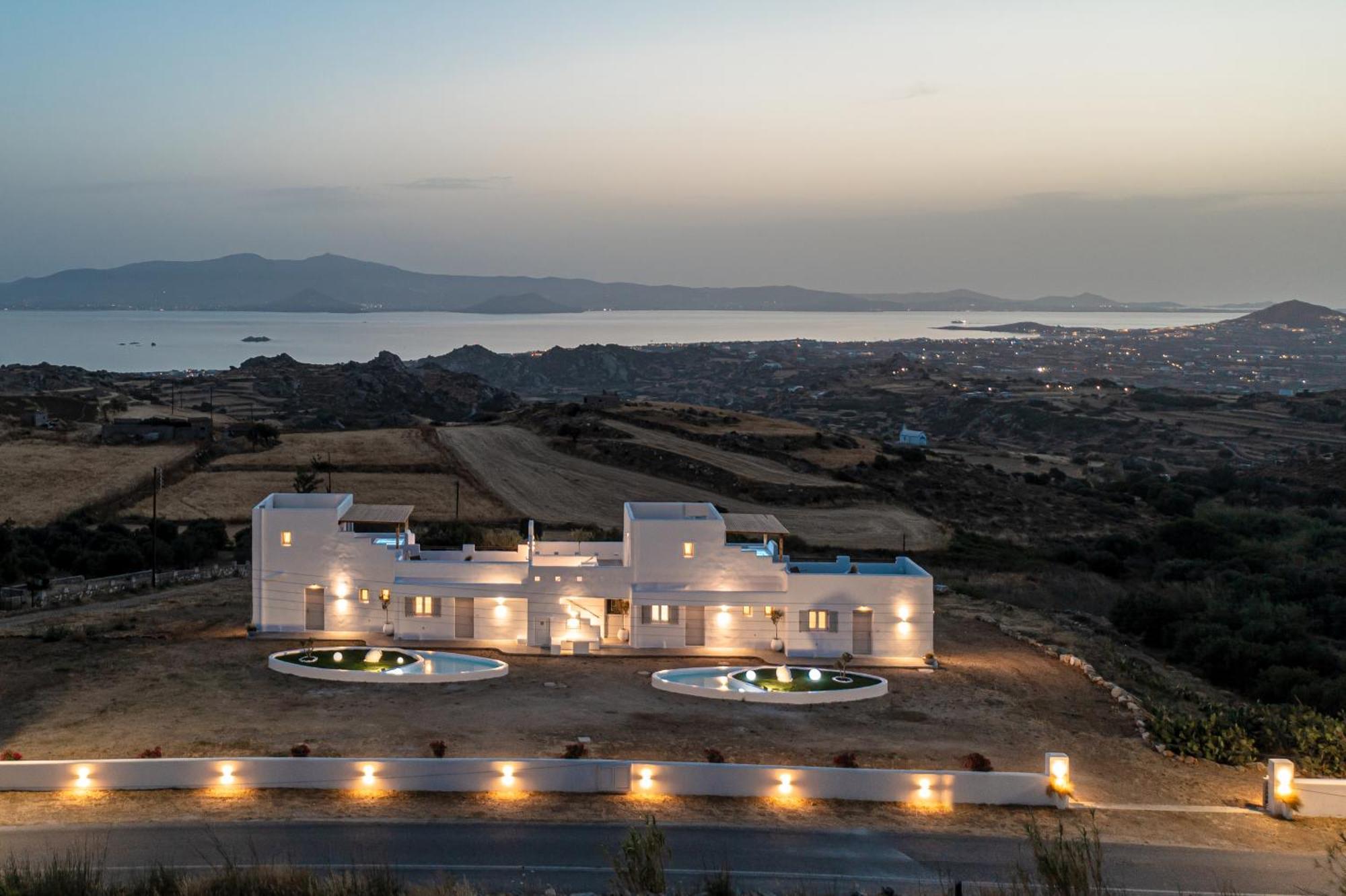 Ariadne'S Crown Luxury Suites With Private Pool Vívlos 외부 사진