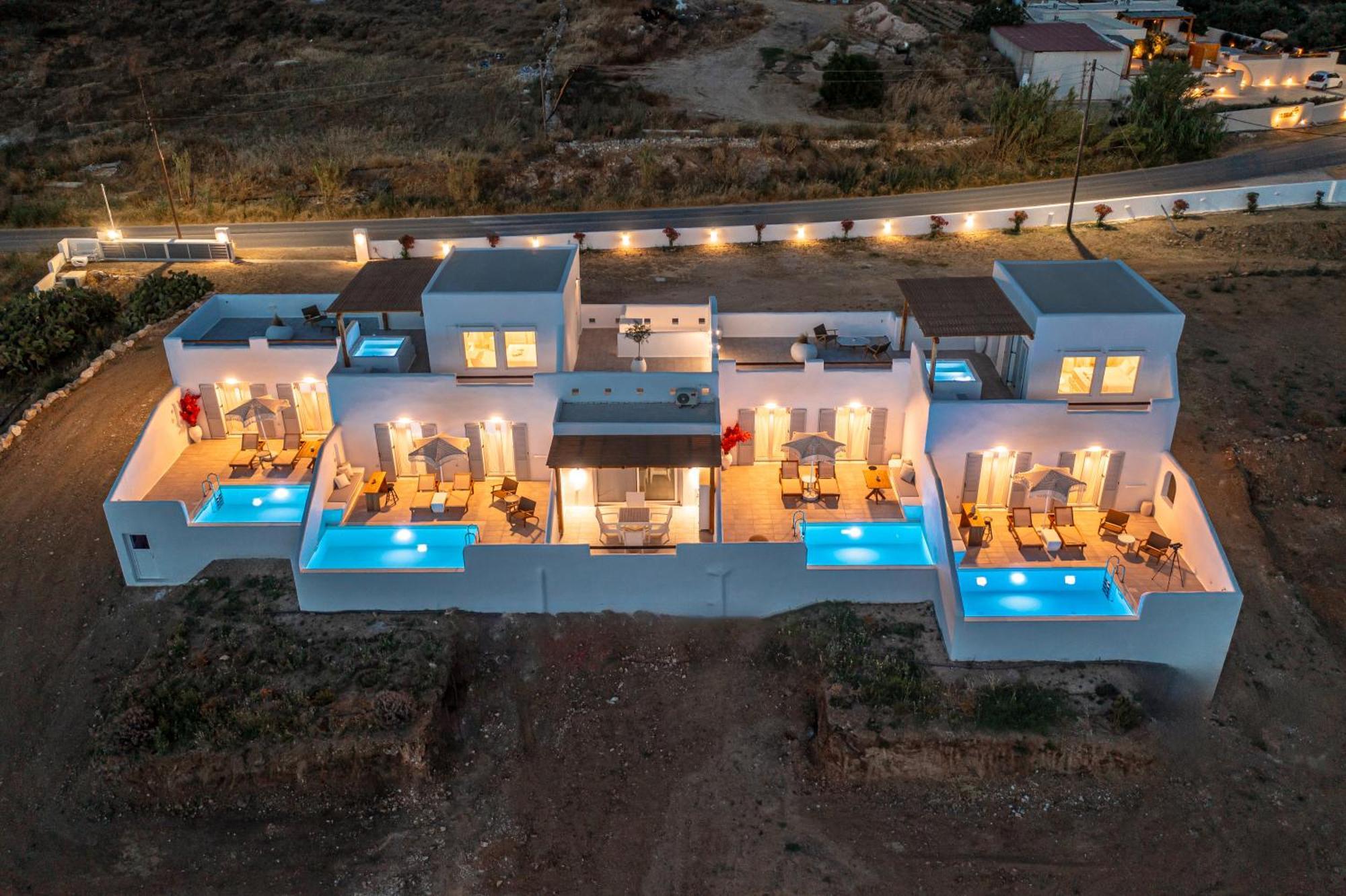 Ariadne'S Crown Luxury Suites With Private Pool Vívlos 외부 사진